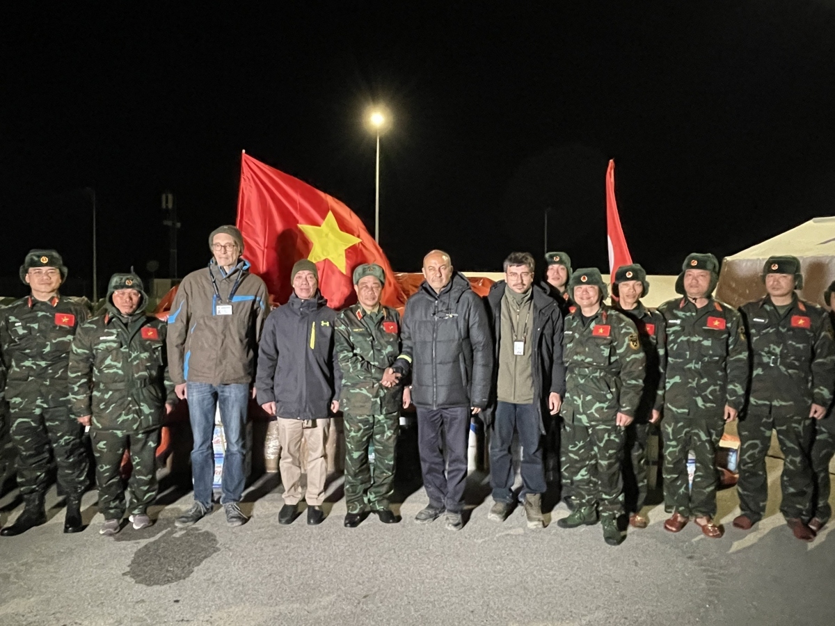 Vietnam presents 25 tonnes of goods as relief aid to earthquake hit Turkey